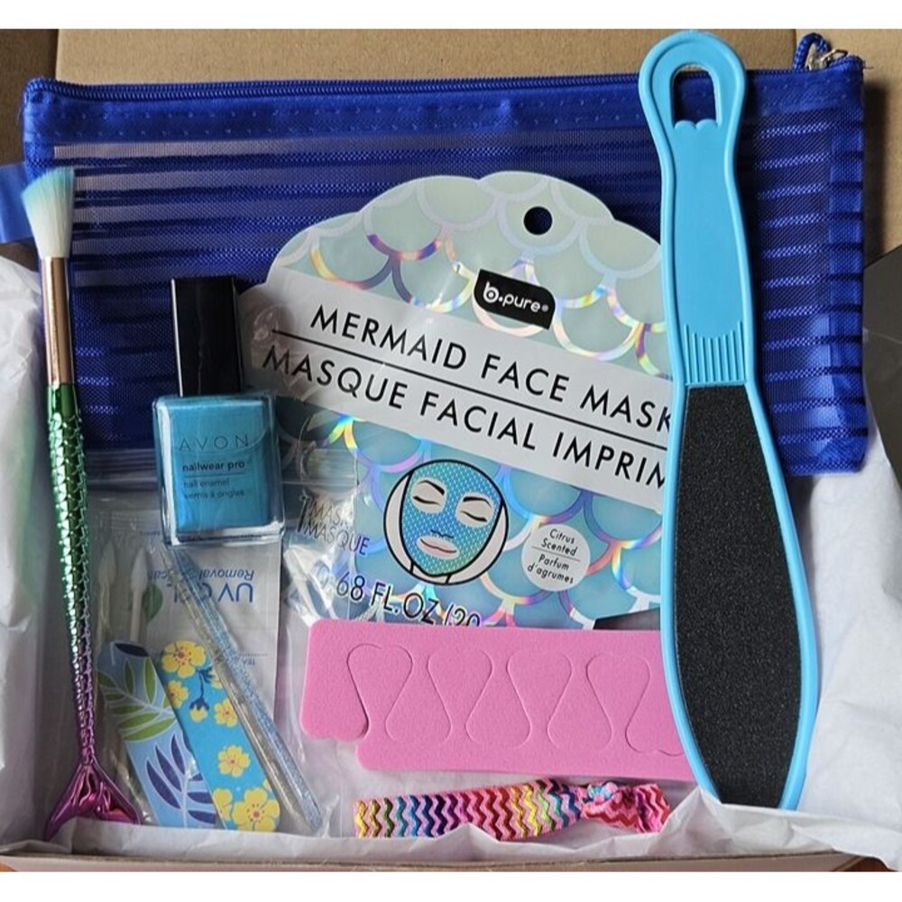 Mermaid Self Care Kit Mixed Beauty Bundle Face Mask & Nail Care Accessories